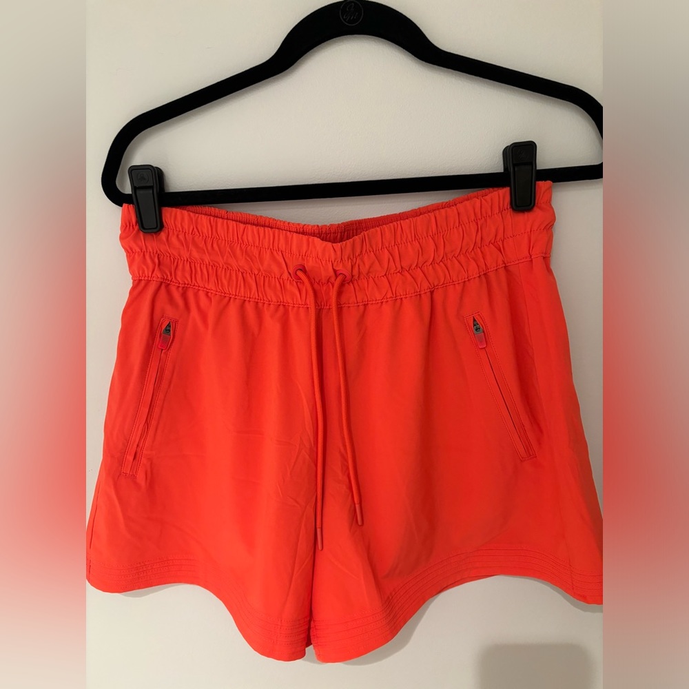Athleta Newport 5”board shorts